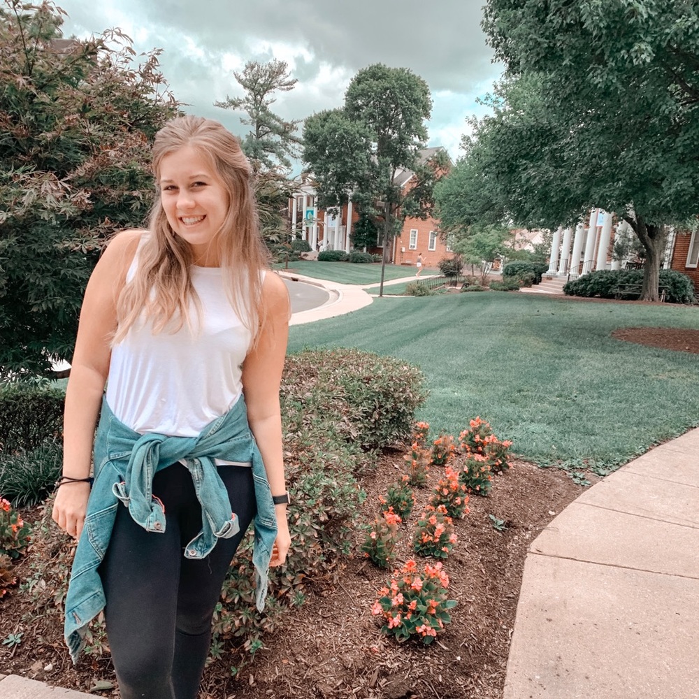 Meet your Posher, Hannah